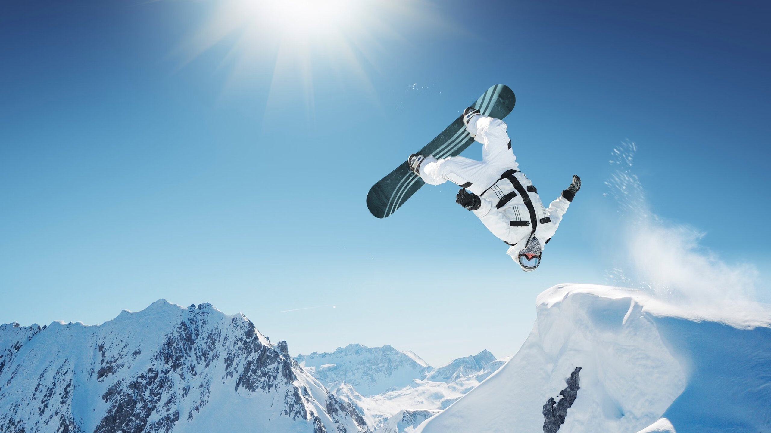 伯恩茅斯众志成城，客场大胜领跑者，伯恩茅斯图片